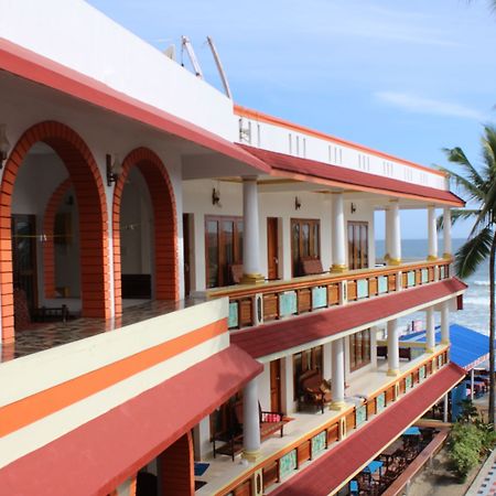 Hotel Sea View Palace - The Beach Hotel, Kovalam Exterior photo