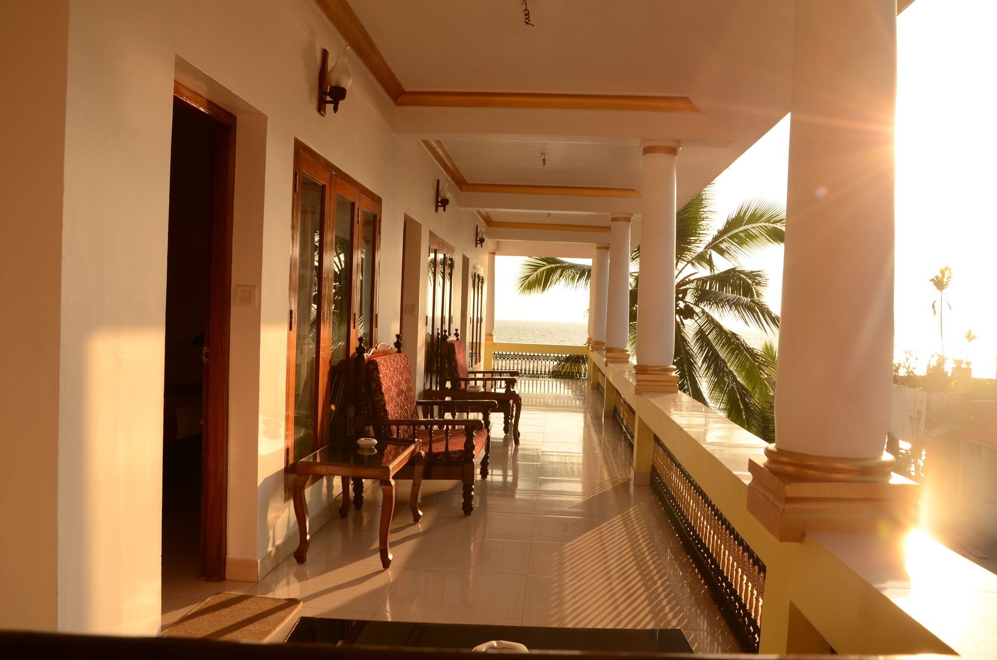 Hotel Sea View Palace - The Beach Hotel, Kovalam Exterior photo